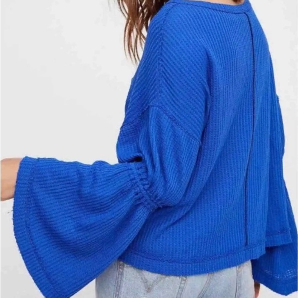 Free People waffle weave, bell sleeve, vibrant blue top - M - Picture 2 of 13
